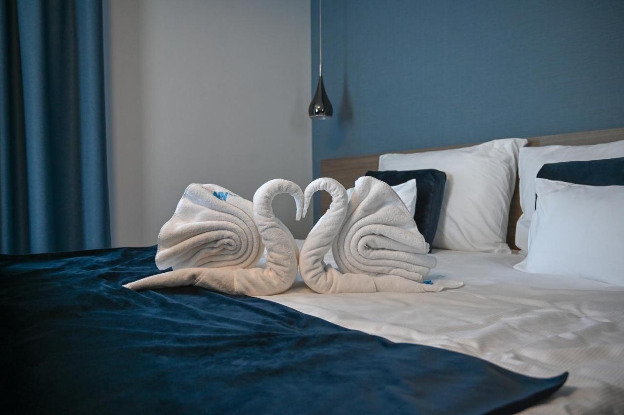 NN Boutique Hotel Tiszaújváros Extérieur photo