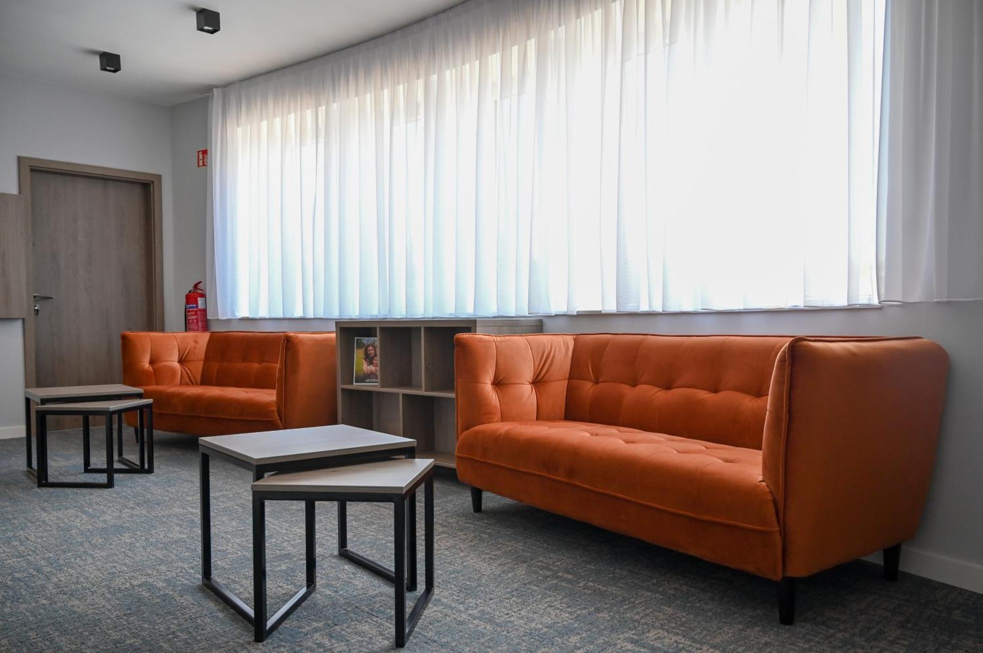NN Boutique Hotel Tiszaújváros Extérieur photo