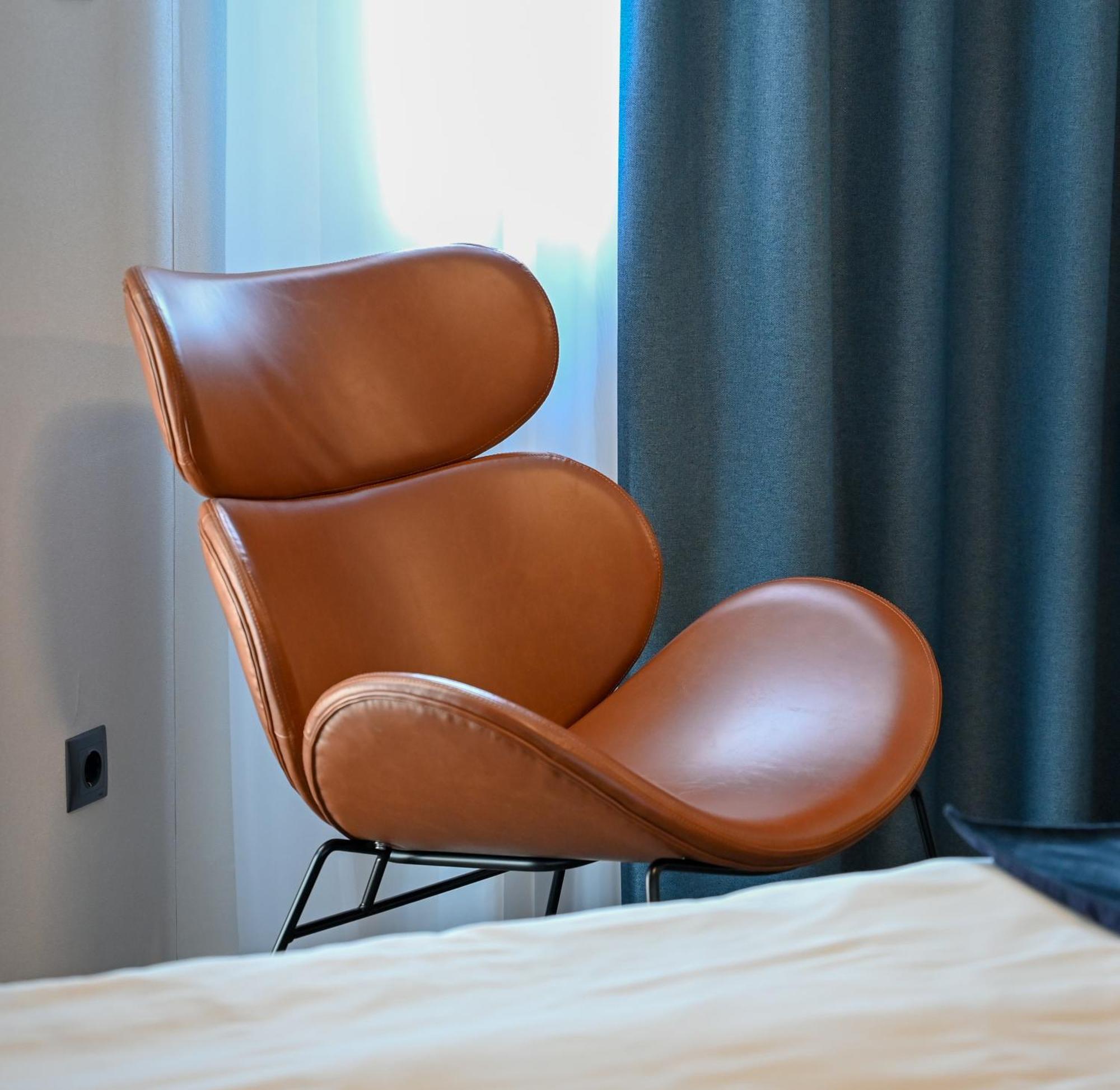 NN Boutique Hotel Tiszaújváros Extérieur photo